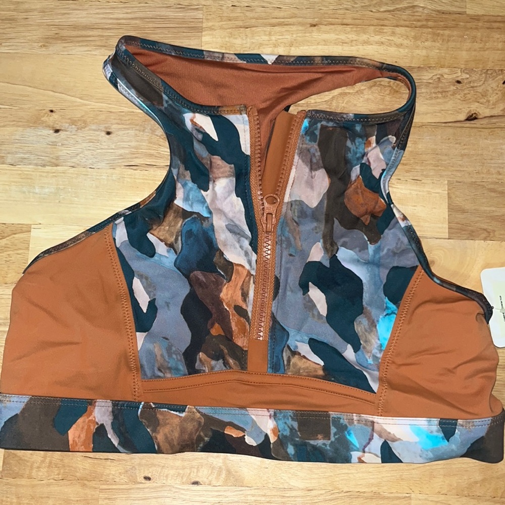 Fabletics Racerback Bathing Suit Top (Gabriella)